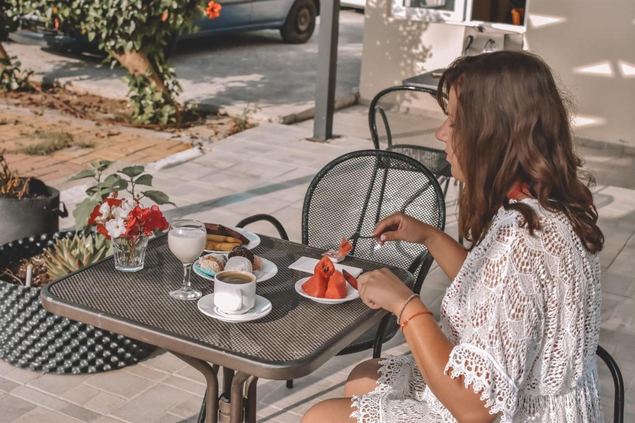 Eleonora Αnissaras Hotel Hersonissos  Eksteriør billede